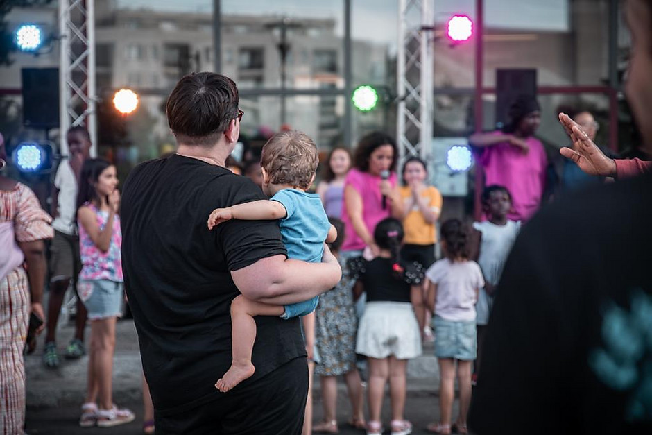 Bal d'été et Karaoké intergenerationnel, 7 juillet - voir en plus grand : (fenêtre modale)