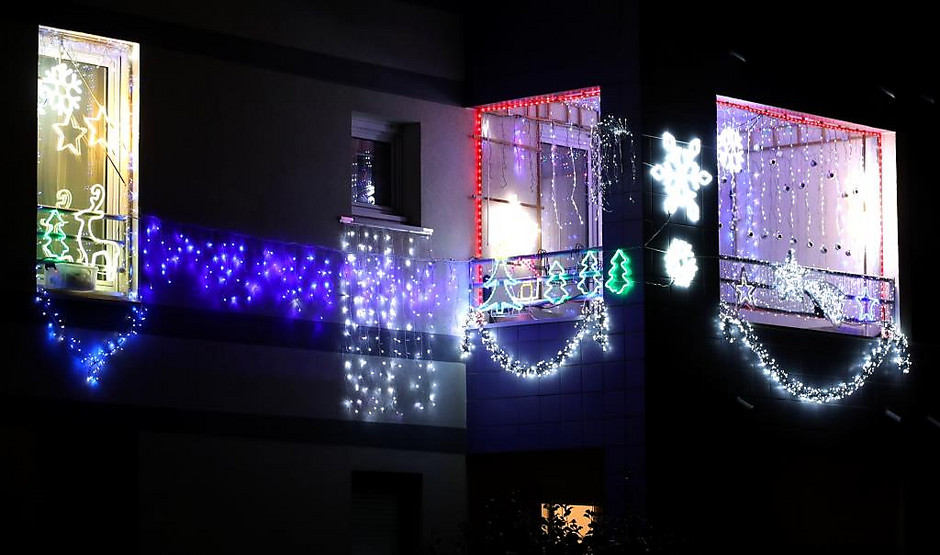Illuminations de Noël dans le quartier Horloge, décembre 2020 - voir en plus grand : (fenêtre modale)