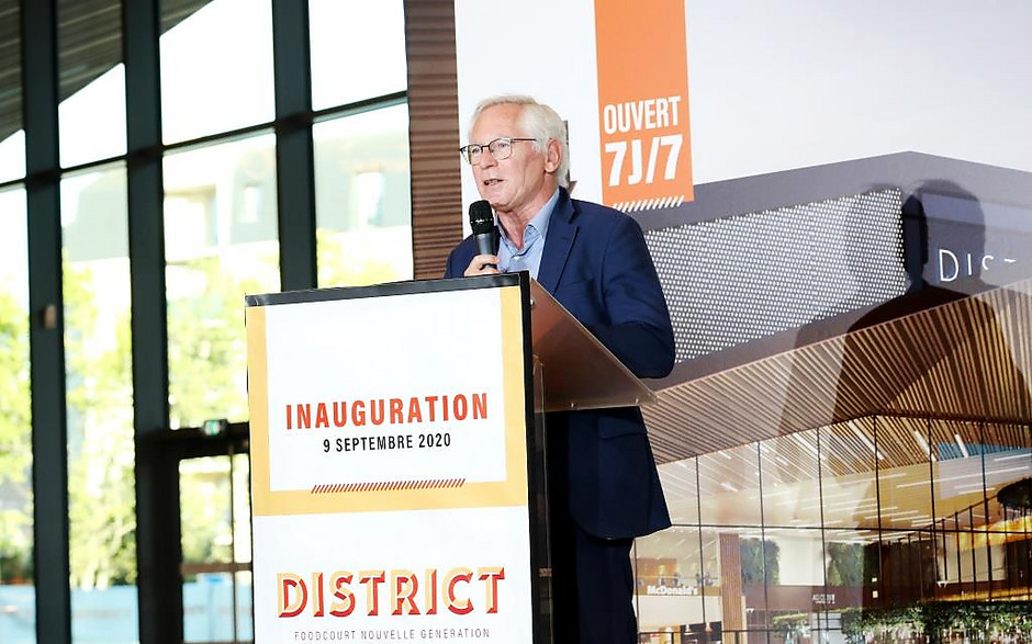 Inauguration de District aux 3 Fontaines avec le maire Jean-Paul Jeandon, 9 septembre - voir en plus grand : (fenêtre modale)