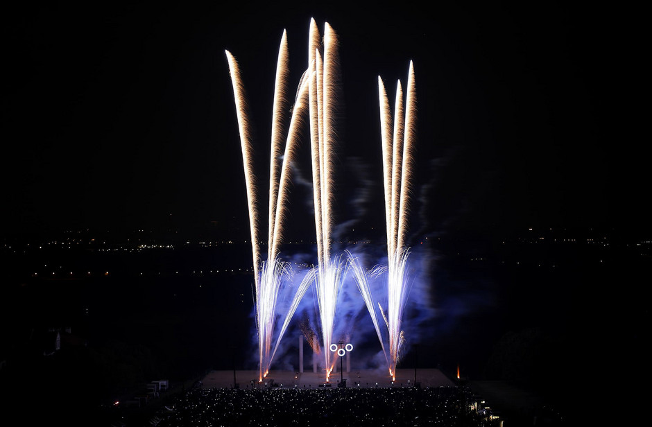 Feu d'artifice - voir en plus grand : (fenêtre modale)