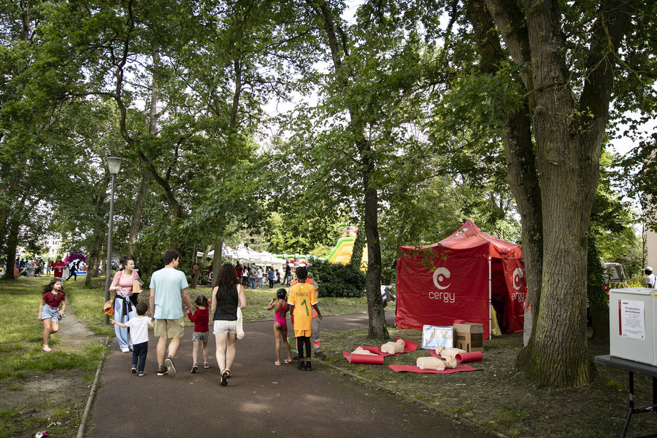 Cergy en Fête - Touleuses - voir en plus grand : (fenêtre modale)