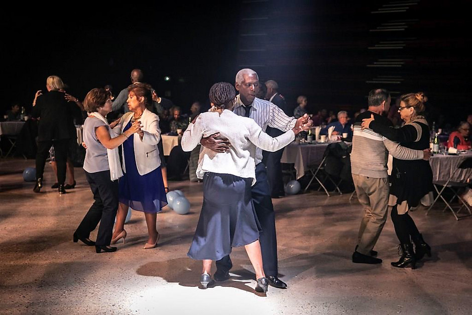 Thé dansant des seniors - Semaine bleue à Cergy - voir en plus grand : (fenêtre modale)