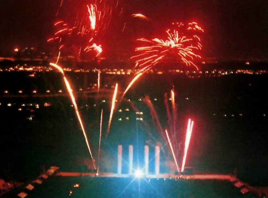 1er grand spectacle pyrotechnique et musical à l'Axe majeur en janvier 1989 - voir en plus grand : (fenêtre modale)