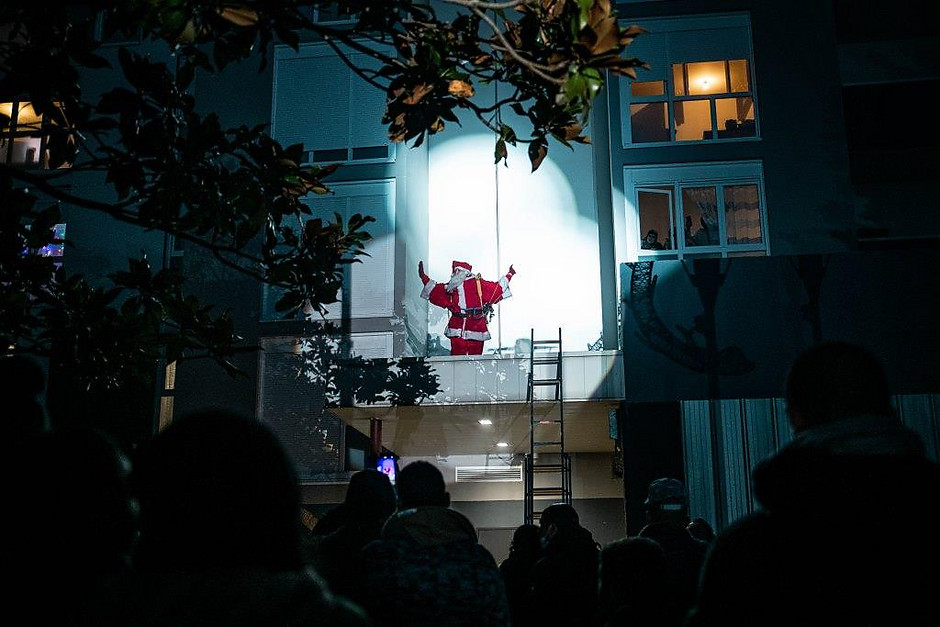 La légende du Père Noël, le 24 décembre à la place des Linandes - voir en plus grand : (fenêtre modale)