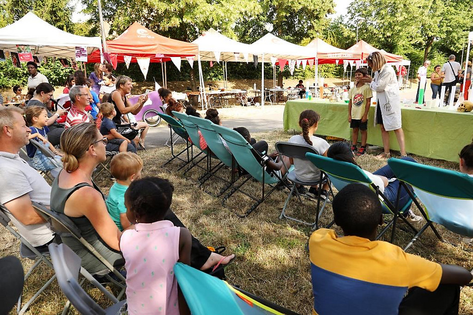 Terrasses d'été au Village le 10 juillet 2019 - voir en plus grand : (fenêtre modale)