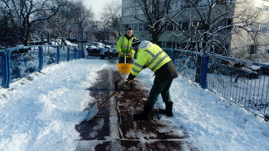 La neige s'invite à Cergy, nos équipes mobilisées - voir en plus grand : (fenêtre modale)