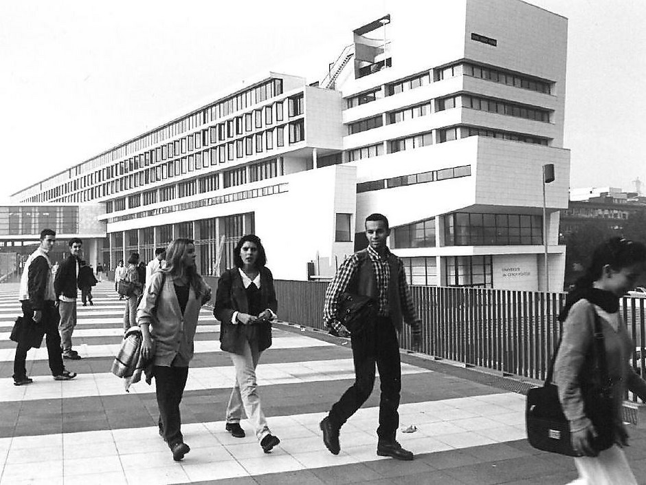 Inauguration de l'Université de Cergy-Pontoise en 1993 - voir en plus grand : (fenêtre modale)