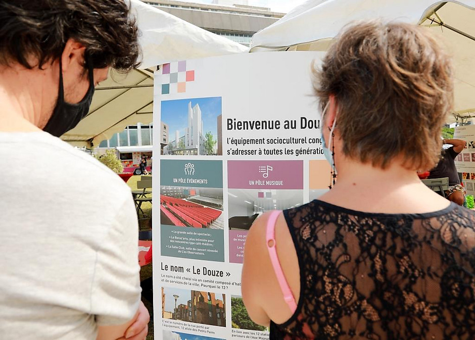 Journée des associations dans le parc François Mitterrand (Grand Centre), 4 septembre - voir en plus grand : (fenêtre modale)