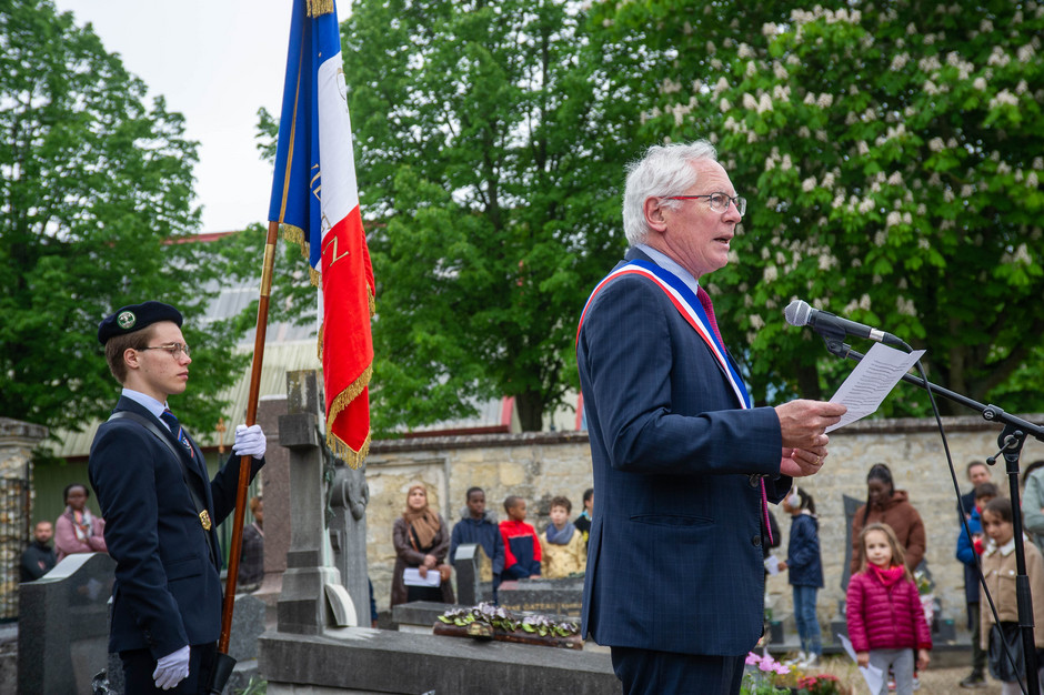 Cérémonie du 8 mai 1945 - voir en plus grand : (fenêtre modale)