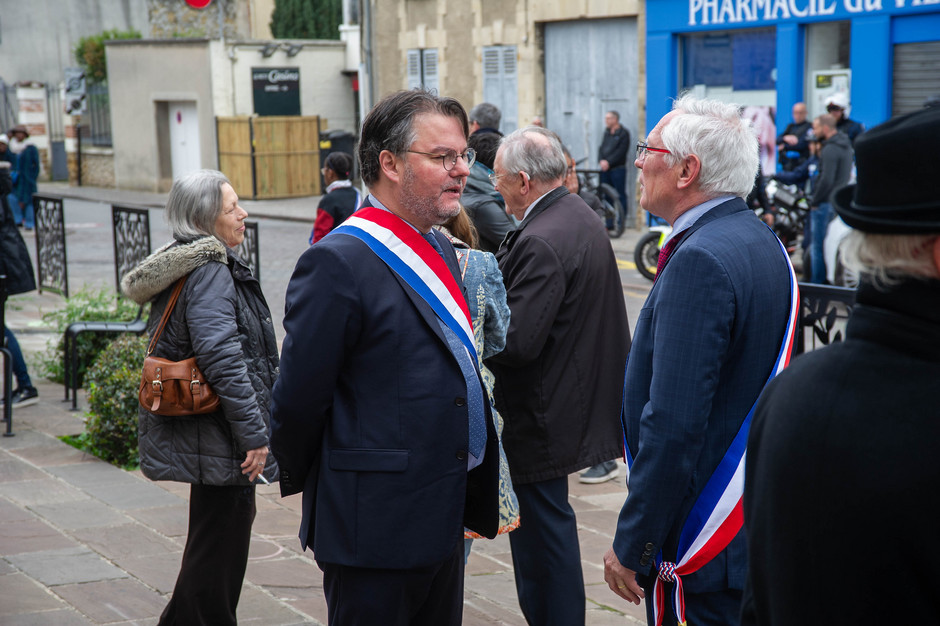 Cérémonie du 8 mai 1945 - voir en plus grand : (fenêtre modale)