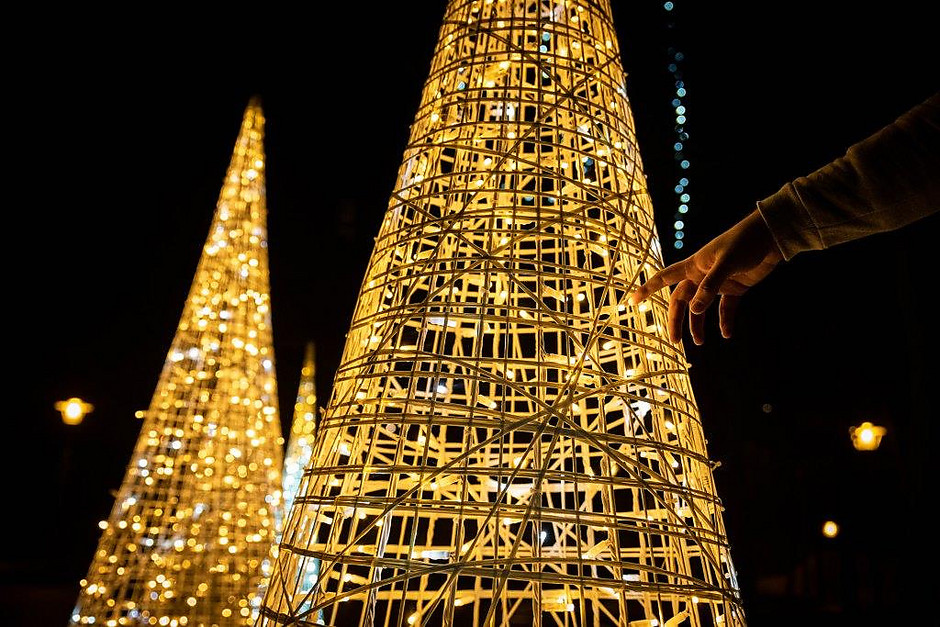 Illuminations de Noël le 7 décembre, à l'Hôtel de Ville - voir en plus grand : (fenêtre modale)