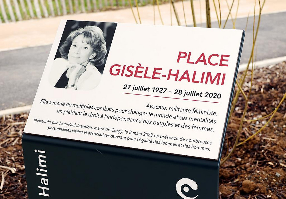 Inauguration de la place Gisèle Halimi, le 8 mars dernier - voir en plus grand : (fenêtre modale)